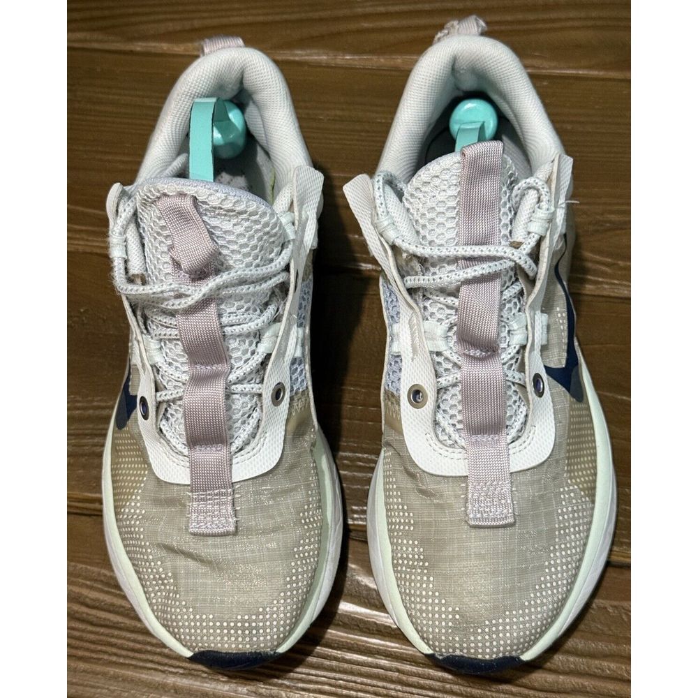 RARE Nike Air Max 2021 'Barely Green Obsidian‎ Ghost' DA1923-100 Womens Size 7.5